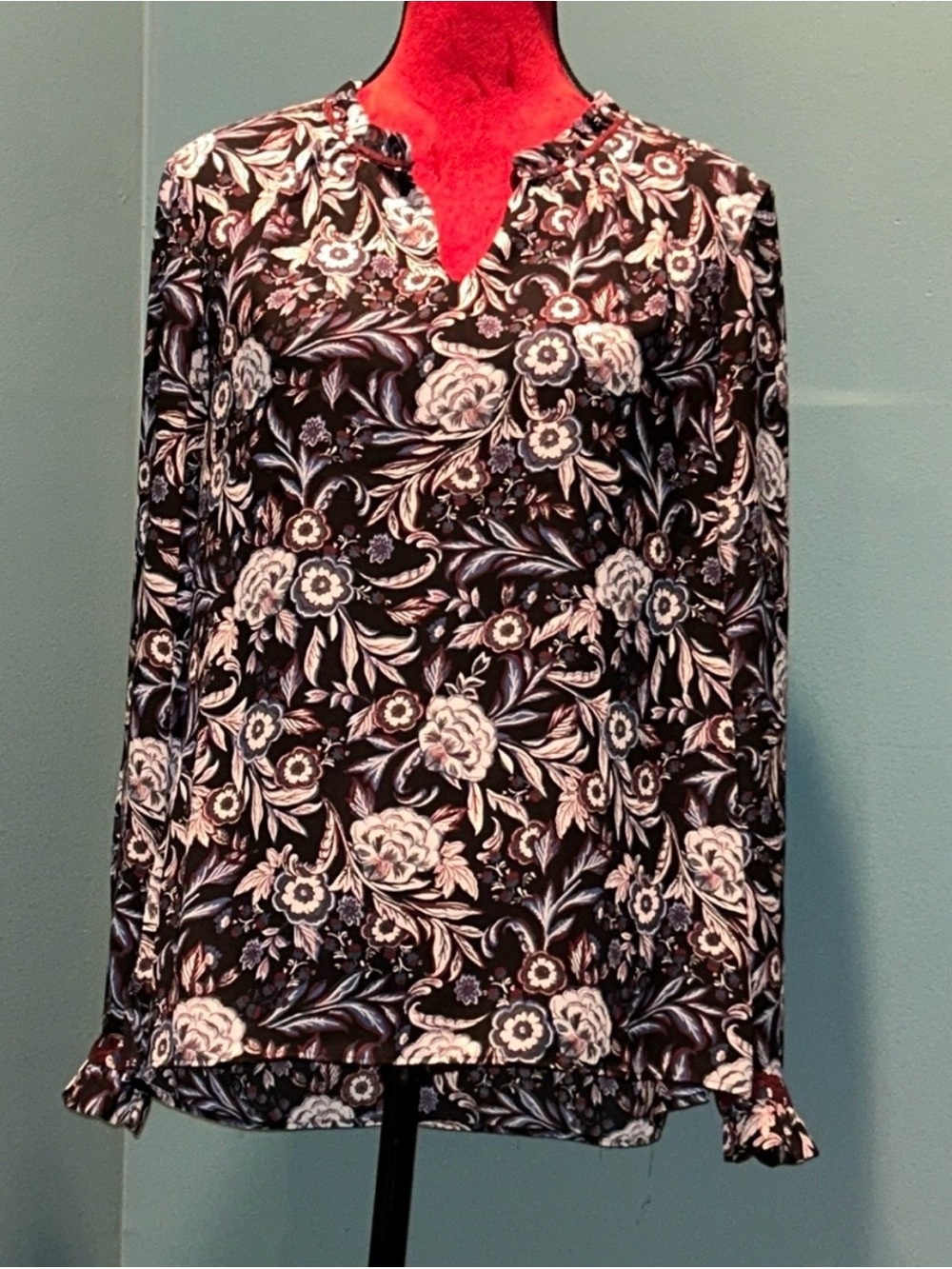 🔥Floral Black Long-Sleeve Women's Blouse🔥